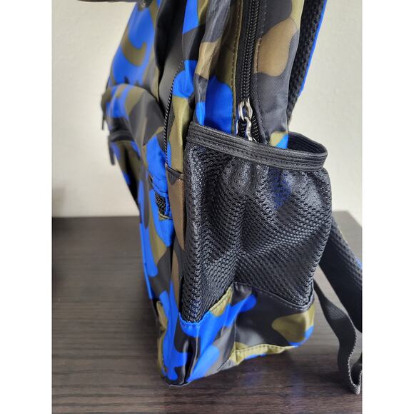 Camouflage Backpack Lightweight Water Resistant for School Hiking Travel NEW - Picture 3 of 5